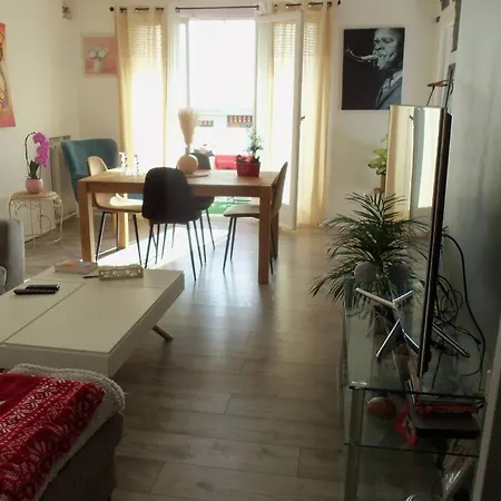 Entre Nice Et Cannes, Proche Mer,Gare De Biot Et Garage Apartamento Antibes
