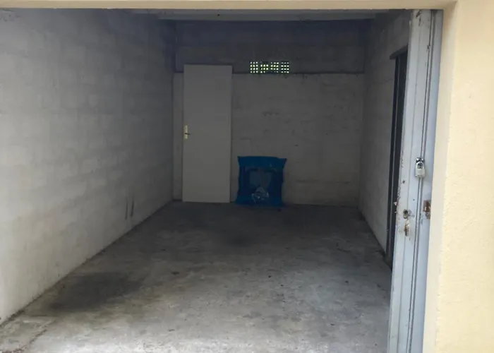 Vue Acces Garage Apartment