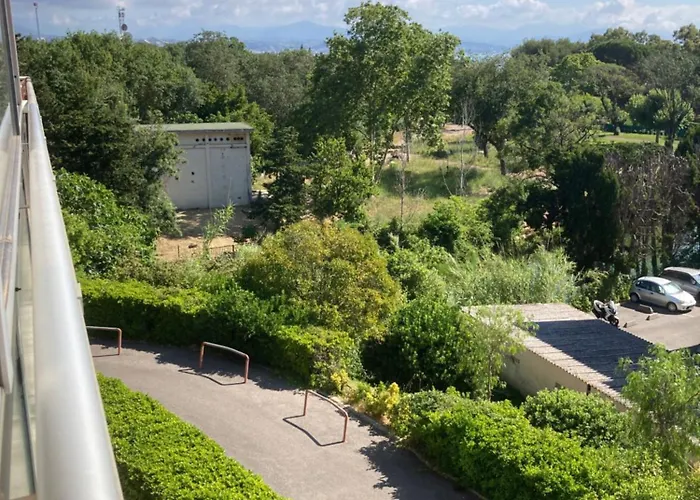 Vue Acces Garage Apartment *